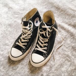 Black high top converse